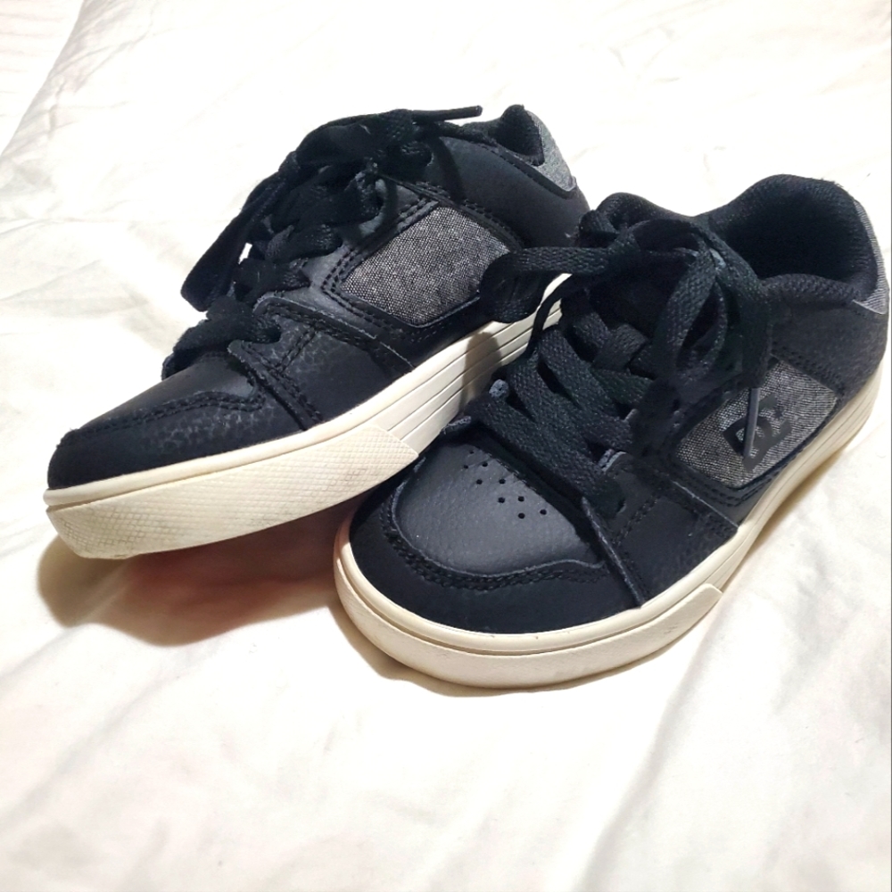 Boy shoes